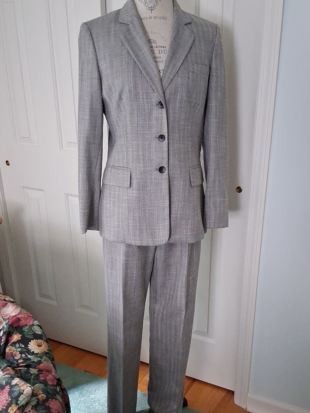 Classic Gray Woman's Two-Piece Suit Blazer and Trousers